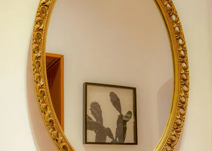 Magikrooms Colonna Appartement *